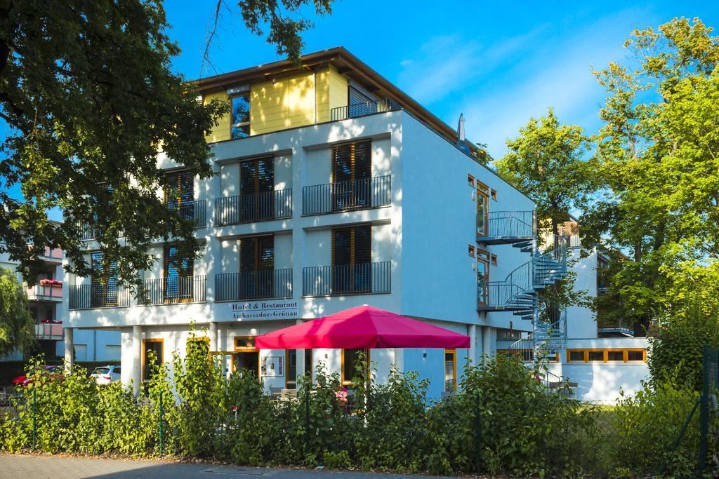 Hotel Ambassador-Berlin Gruenau Dış mekan fotoğraf